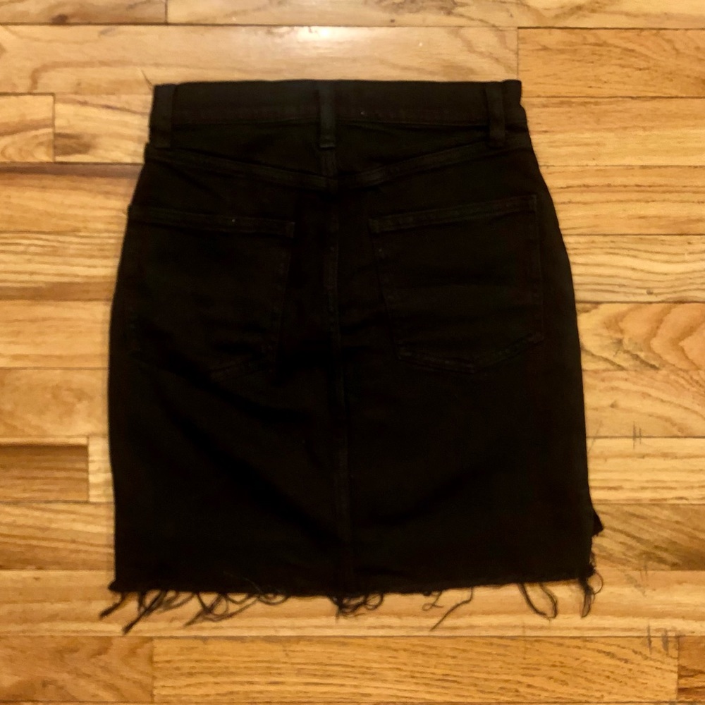 Wilfred Free Black Denim Mini Skirt with raw cut hem size 2 - Picture 4 of 9